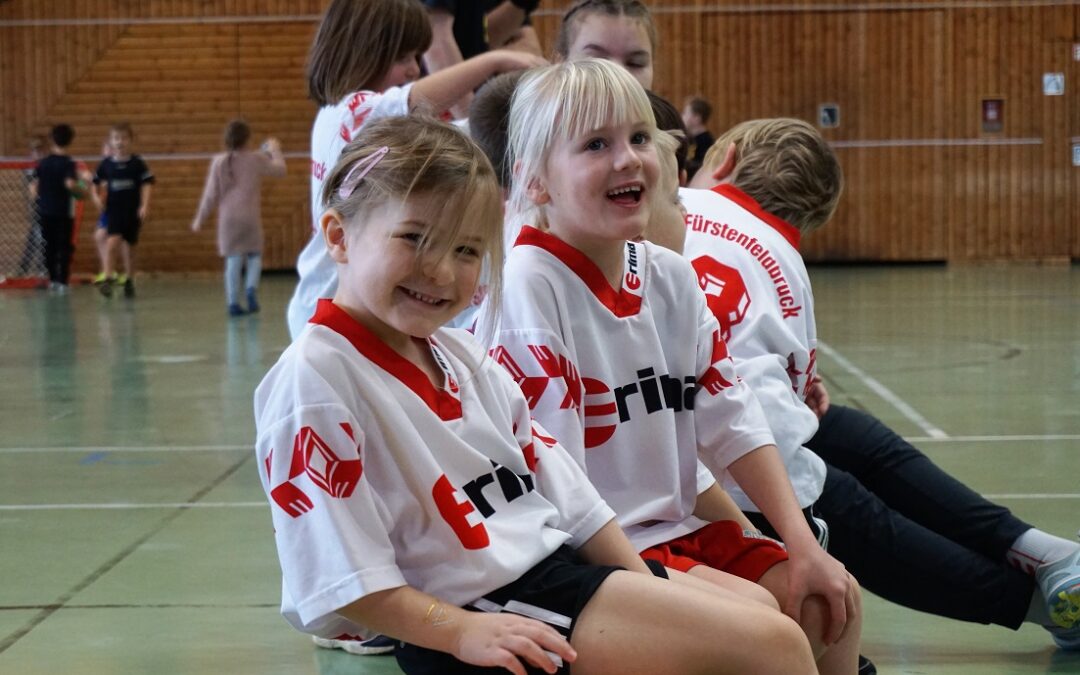 30°C in der Halle, 20 Mannschaften, 10 Trainer – jede Menge Spaß